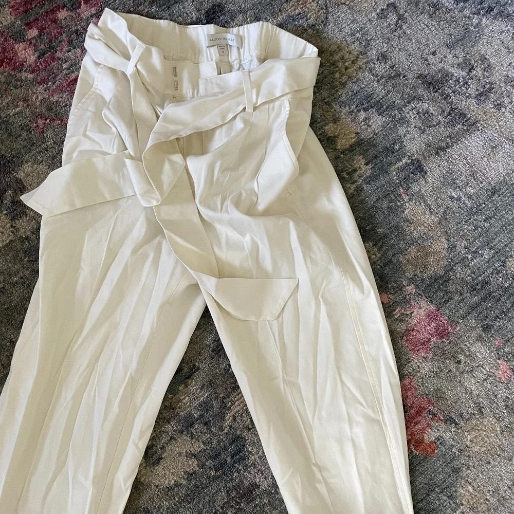 Like NEW Women's Brochu Walker tie-belted cropped Pants Sz S